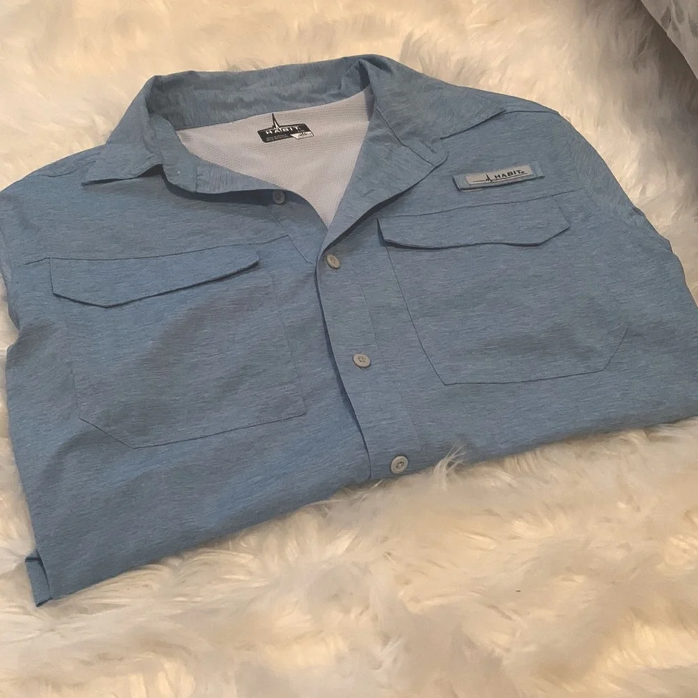 Habit Button Down Outdoor Fishing Shirt Light Blue/White Men's Large - Picture 1 of 4